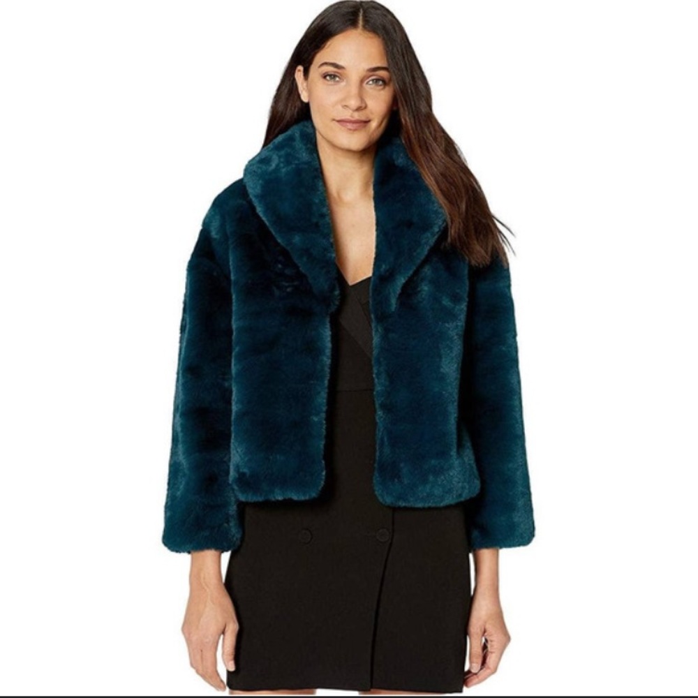 NWOT  Love Token Tiara Teal Plush Faux Fur Shawl Collar Coat